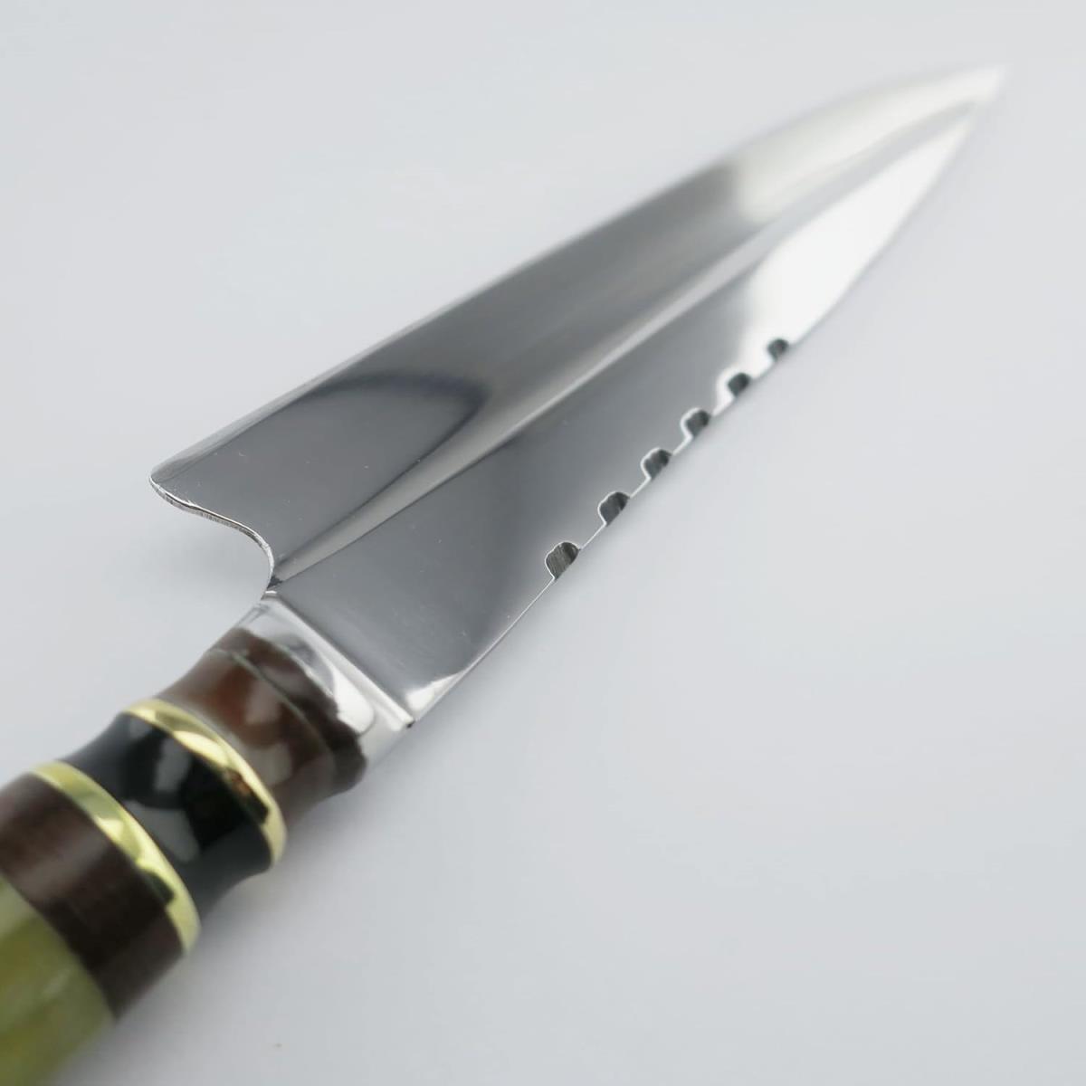 Cow 6.3in Light knife, a premium stainless steel culinary tool, designed for precision and durability. Ideal for kitchen tasks, its sleek design and sharp blade make it a must-have for any chef. Perfect for English-speaking markets.